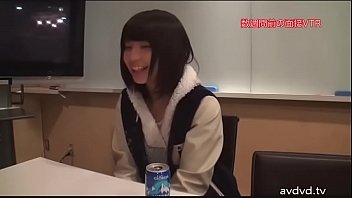 Gadis Jepang Muda Yang Menggoda Dan Menggairahkan