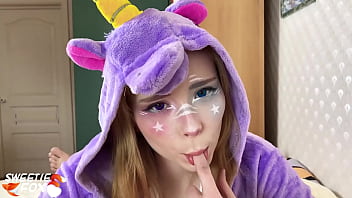 Keledai Besar Pantatnya Ngentot Dan Dihisap Kontol – Cosplay Pov