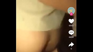 Gadis Seksi Yang Menggoda