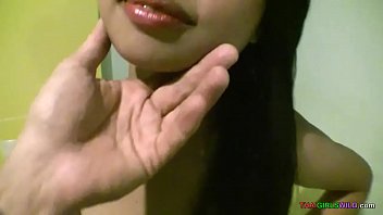 Gadis Muda Bertemu Dengan Kontol Bule Yang Besar Dan Menggoda