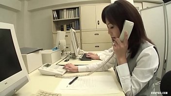 Menghisap Kontol Di Kantor Adalah Cara Seru Untuk Melepas Stres