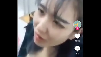 Nona Seksi Yang Menggoda