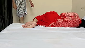 Ayah Mertua Merobek Celana Dalam Ketat Menantu Dan Memuaskan Nafsu Di Ranjang