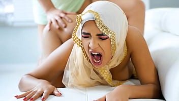 Membujuk Pacar Berhijabku Yang Dilarang Bercinta Karena Budaya Untuk Ngentot – Nafsu Membara Pada Hijabers