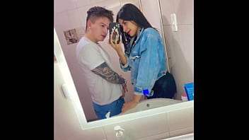 Video Hot De Una Chavala De 18 AÑos DÁndole Duro Con Su Novio En CÁmara