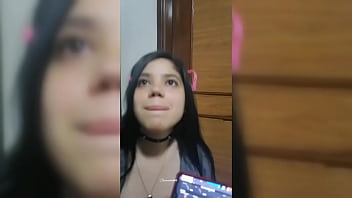 Pacariku Menggangguku Saat Lagi Main Game Demi Ngentot. (video Viral Dari Kolombia)