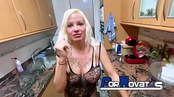Mamá Española Terangsang Di Dapur Dihardik Kontol Gede Bangsa Spanyol – Victor Bloom Ganas Menggila