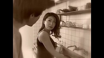Istri Jepang Yang Haus Disetubuhi Pria Lain