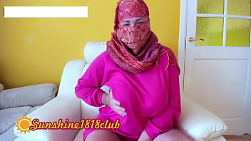 Gadis Arab Muslim Khalifa Live Webcam Pamer Tubuh 09.30