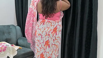 Payudara Seksi Bhabhi India Yang Menggoda