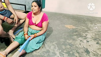 Ibu India Menggila, Memeknya Dikocok Habis-habisan