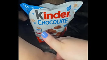 Coklat Lumer Di Memek Perawan Arab 18 Tahun Yang Lagi Sange Berdiri Di Beverly Hills, Pengen Dientot Bbc Sekarang Juga