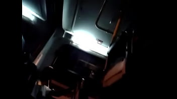 Perjalanan Mesum Pertamaku Di Dalam Bus (3/3)
