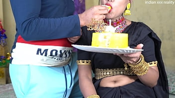 Desi Indian Step Mom Ka Janmadin Chudai Ki Raat
